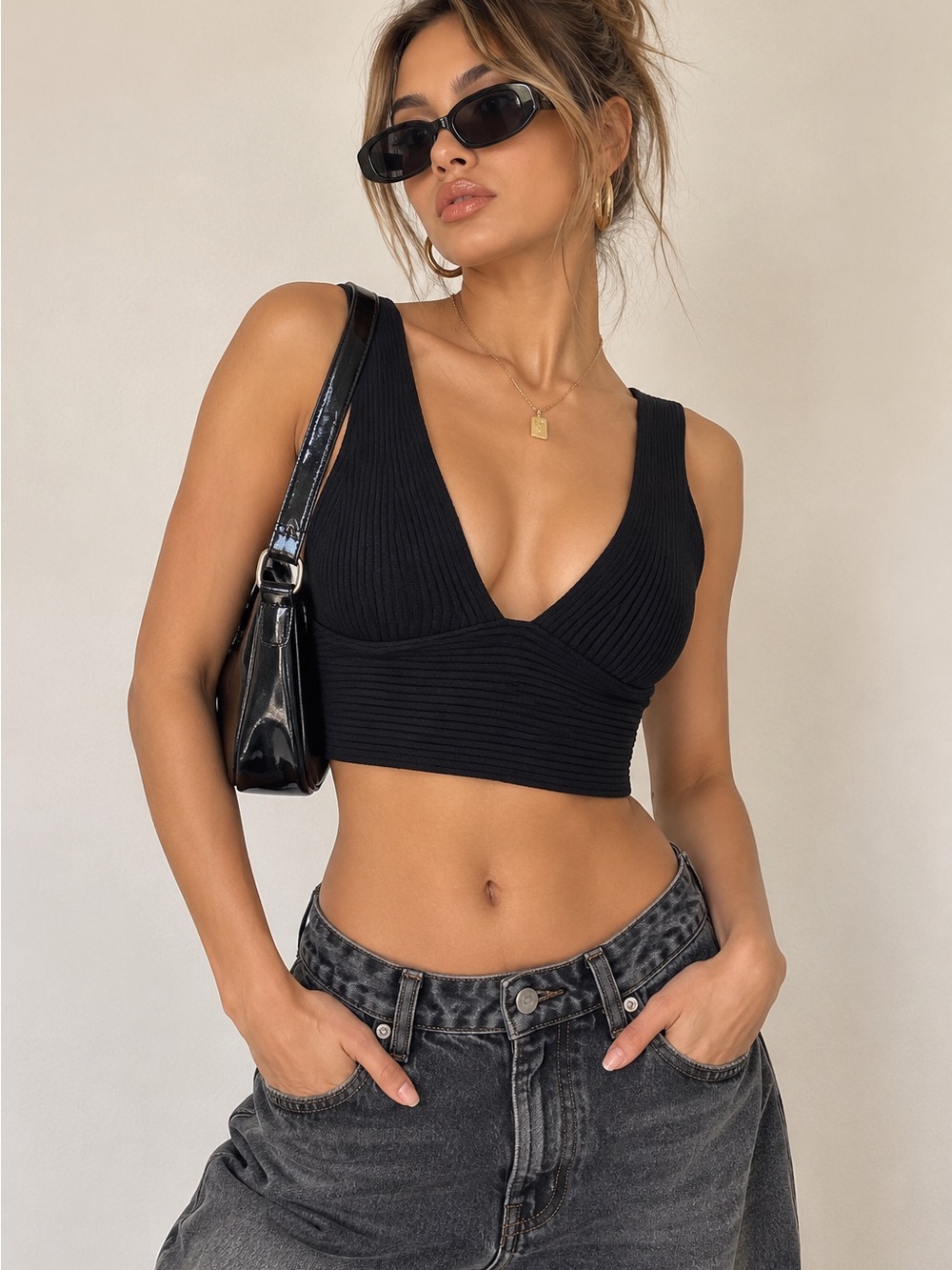 House of Harlow 1960 Black Ribbed Knit Bralette Crop Top M NWT